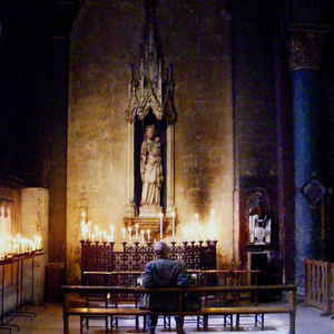 DRAMATIC AWARD WINNING PRINT of  PARIS CHURCH GOER